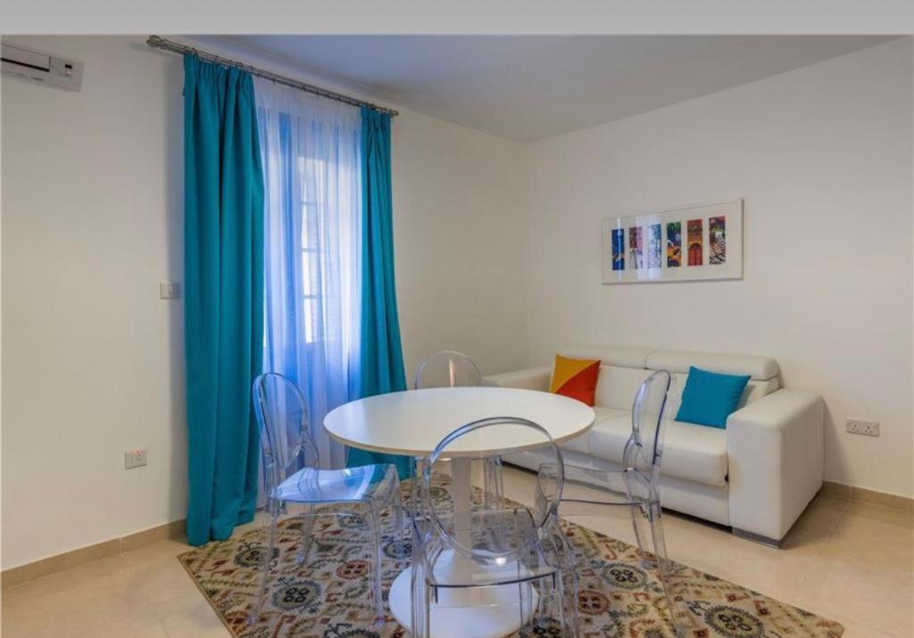 The Caves Apartments سانت جوليان المظهر الخارجي الصورة