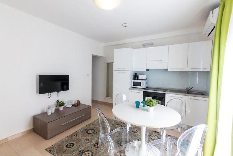 The Caves Apartments سانت جوليان المظهر الخارجي الصورة